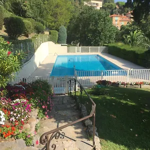 https://les-jasmins-grasse.fr-provencehotel.com